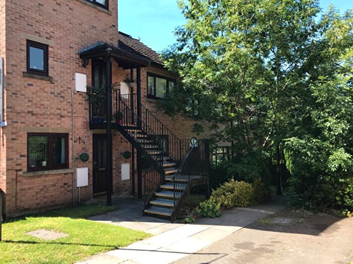 2 Bedroom Apartment To Rent In Jubilee Gardens; New Mills., SK22