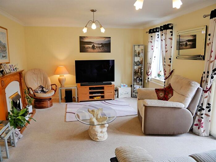 4 Bedroom Detached House For Sale In Watermint Way, Calne, SN11