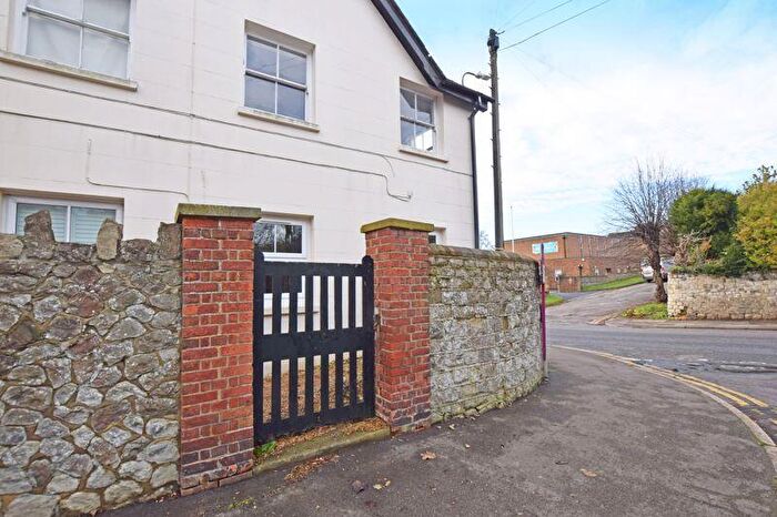 1 Bedroom Flat To Rent In Pine Grove, Maidstone, ME14