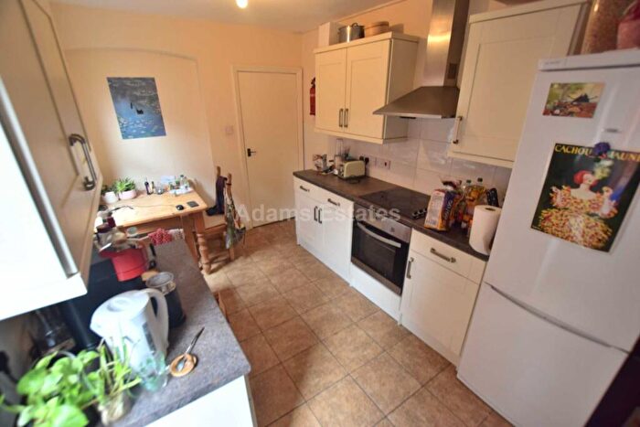 4 Bedroom Terraced House To Rent In Grange Avenue, Reading, RG6