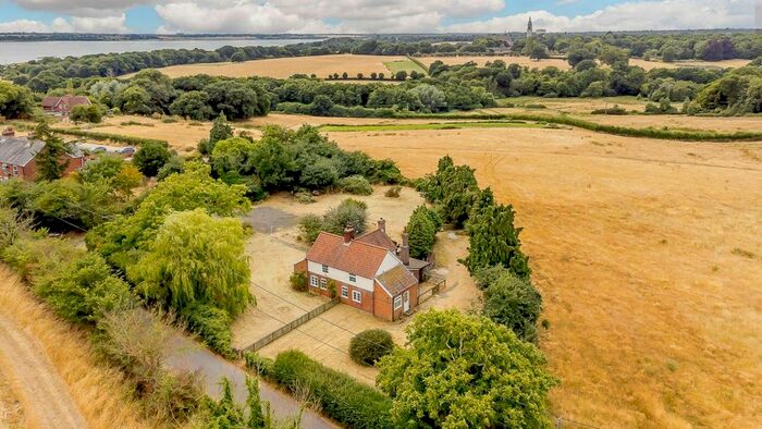 4 Bedroom Detached House For Sale In Harkstead Road, Holbrook, Ipswich, Suffolk, IP9