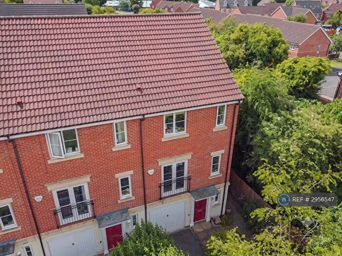 3 Bedroom Terraced House To Rent In Parkway, Derby, DE73