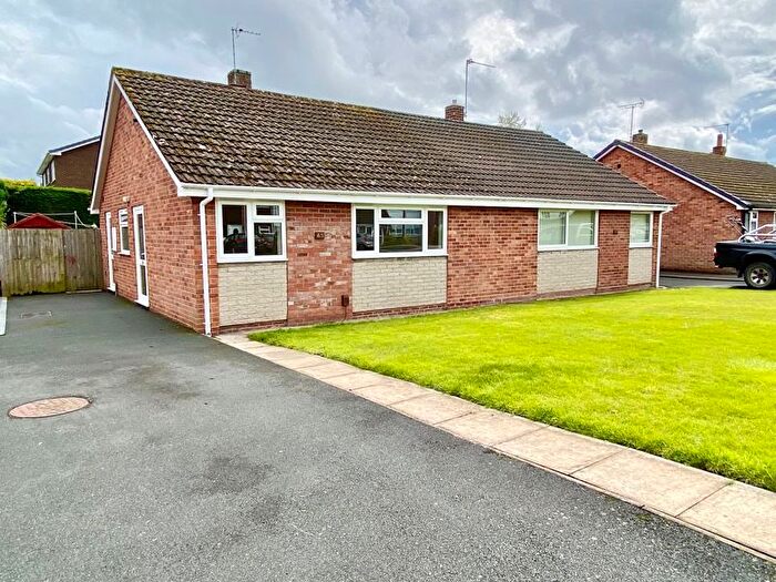 2 Bedroom Bungalow To Rent In Hampton Drive, Newport, TF10