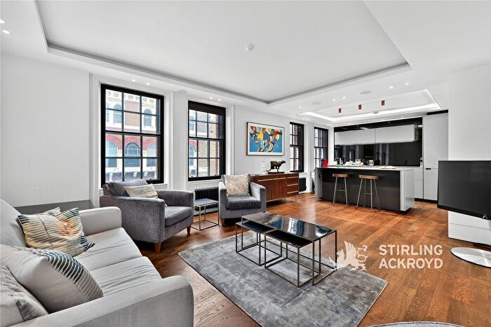 3 Bedroom Flat To Rent In Buckingham Street, London, WC2N