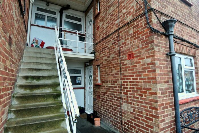 2 Bedroom Flat To Rent In Bourne Road, Bexley, DA5