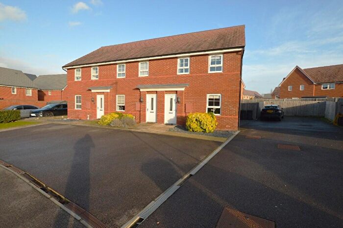 3 Bedroom End Of Terrace House For Sale In Ellis Green, Marston Moretaine, MK43