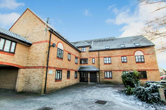 2 Bedroom Flat To Rent In Chestnut Drive, Soham, CB7