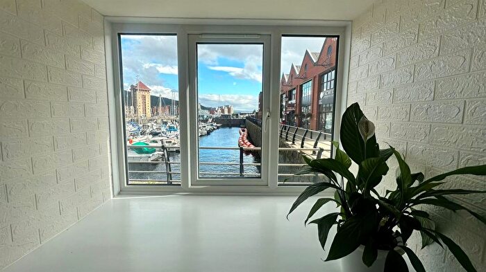 1 Bedroom Flat For Sale In Abernethy Quay, Marina, Swansea, SA1