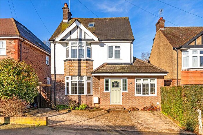 4 Bedroom Detached House For Sale In West Way, Harpenden, Hertfordshire, AL5