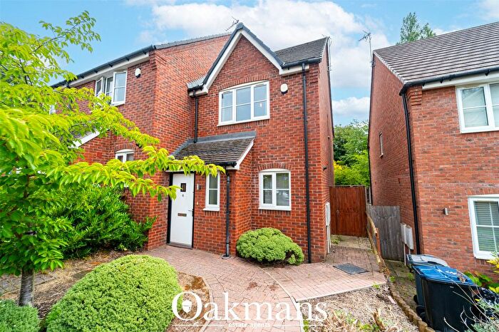 2 Bedroom End Terrace House To Rent In Howes Rise, Birmingham, West Midlands, B29
