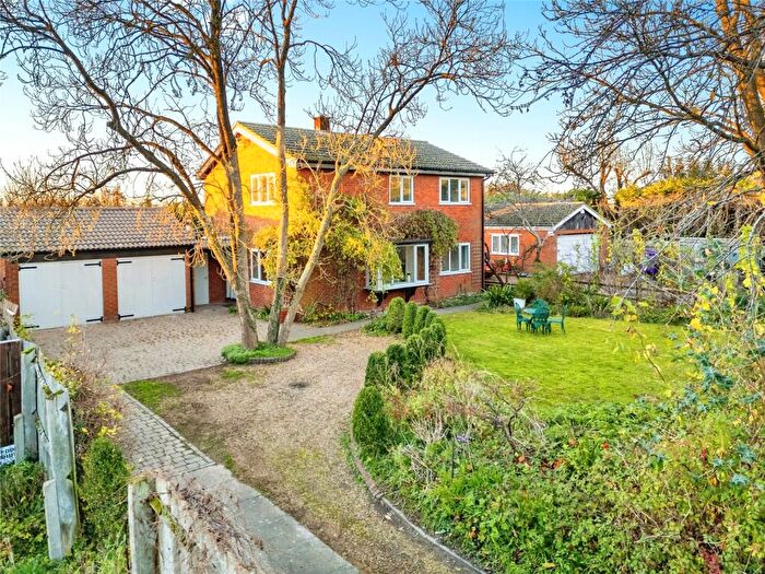 4 Bedroom Detached House For Sale In High Street, Souldrop, Bedford, Bedfordshire, MK44