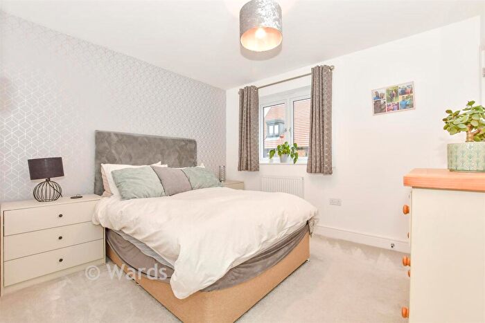 3 Bedroom End Of Terrace House For Sale In Albertine Road, Langley, Maidstone, Kent, ME17
