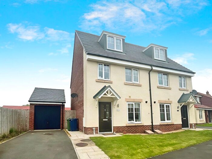 3 Bedroom Semi-Detached House For Sale In Valley Rise, Crawcrook, Ryton, NE40