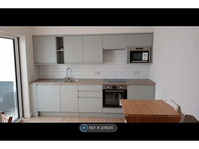 1 Bedroom Flat To Rent In Blackstock Road, London, N5