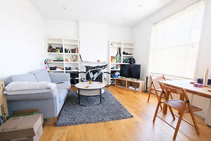 1 Bedroom Flat To Rent In Murray Street, Camden, NW1