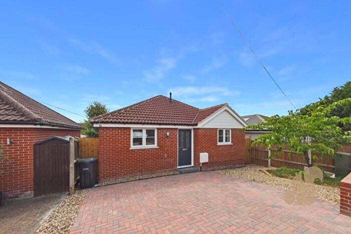 2 Bedroom Detached Bungalow To Rent In Hainult Close, Forest Road, Colchester, CO4