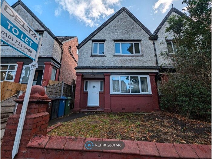 3 Bedroom Semi-Detached House To Rent In Rochester Avenue, Prestwich, Manchester, M25