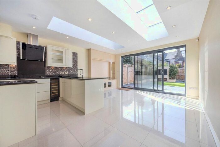 3 Bedroom Property To Rent In John Silkin Lane, Surrey Quays, SE8