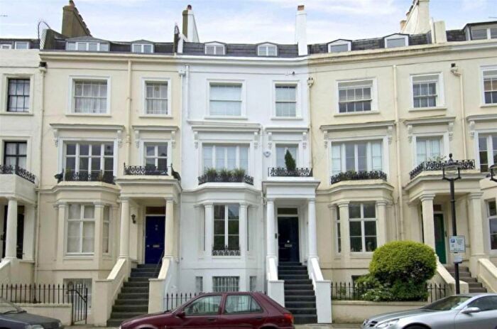 5 Bedroom Detached House To Rent In Alma Square, St. John's Wood, NW8