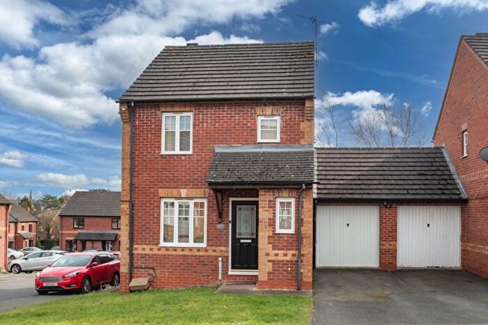 3 Bedroom Detached House For Sale In Boot Piece Lane, Redditch, Worcestershire, B97