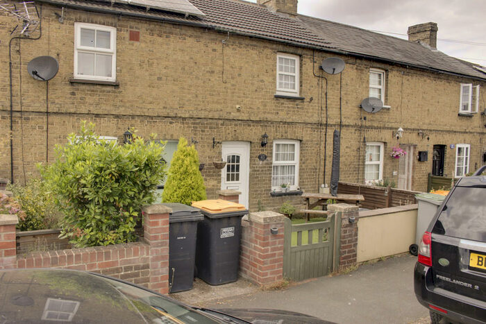 2 Bedroom Terraced House To Rent In Great North Road, Wyboston, MK44