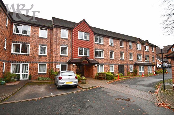 1 Bedroom Flat For Sale In Tudor Court, Midland Drive, Royal Sutton Coldfield, B72