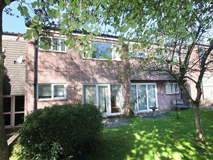 2 Bedroom Apartment For Sale In Llys Celyn, Cedar Crescent, Tonteg, CF38