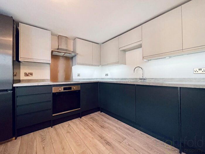 5 Bedroom Maisonette To Rent In Brighton Road, Worthing, BN11