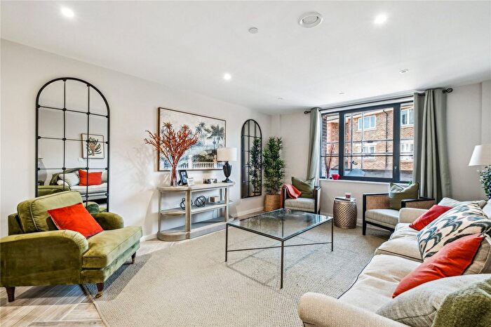 2 Bedroom Flat For Sale In Fallsbrook Road, SW16