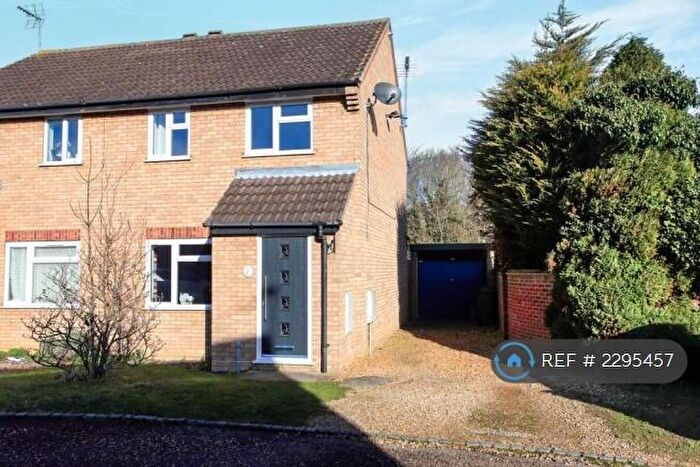 3 Bedroom Semi-Detached House To Rent In Sevenacres, Peterborough, PE2