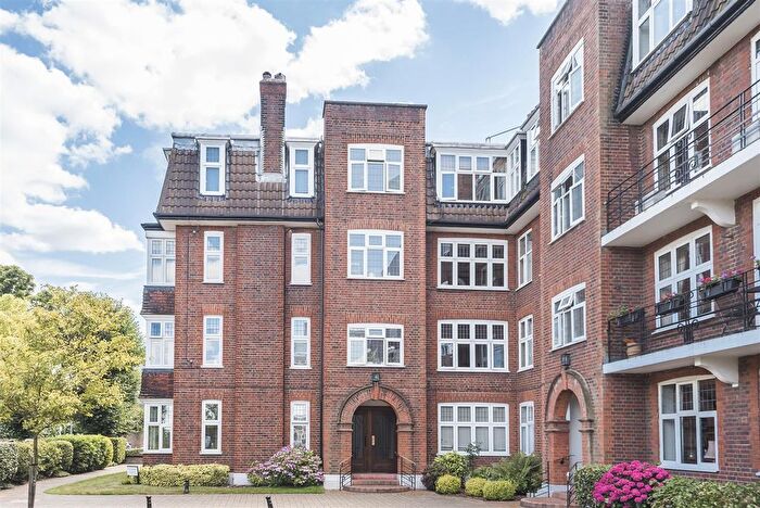 1 Bedroom Flat To Rent In Portsmouth Road, Surbiton, KT6