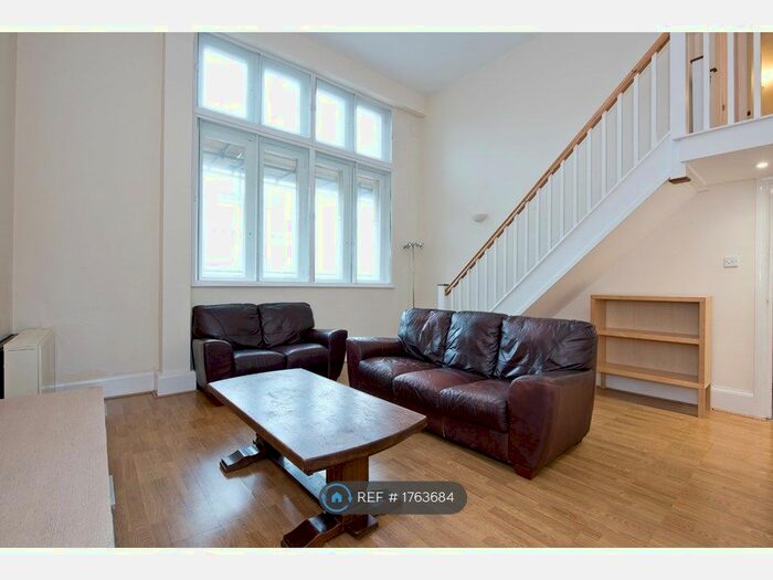 4 Bedroom Flat To Rent In Old Kent Road, London, SE1