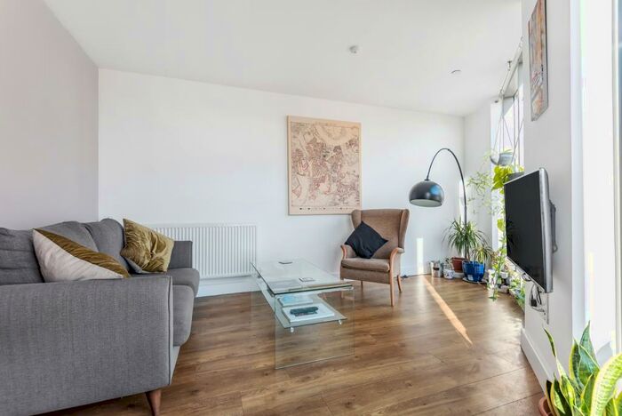 2 Bedroom Apartment To Rent In Loampit Vale London, SE13