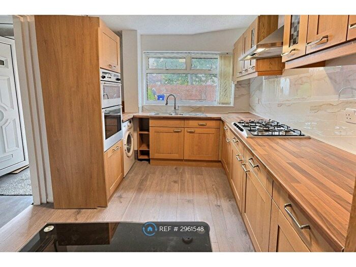 3 Bedroom Semi-Detached House To Rent In Milton Road, Widnes, WA8