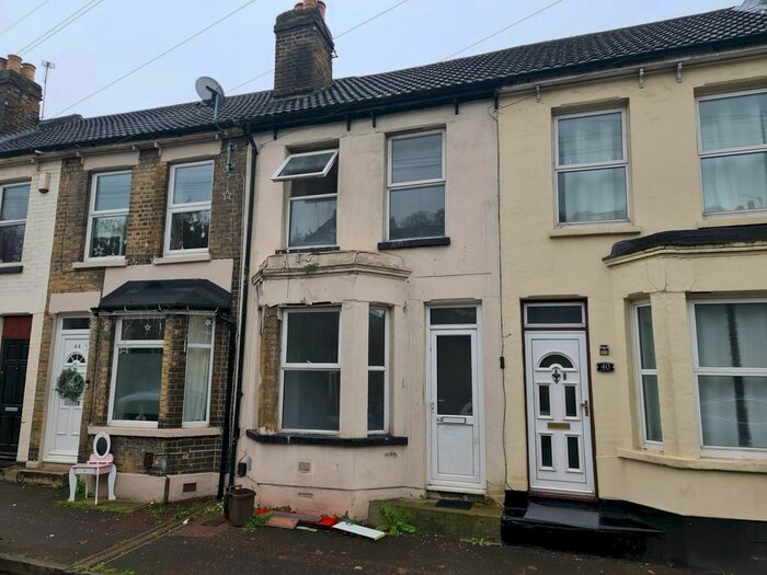 3 Bedroom Terraced House To Rent In Seymour Road, Chatham, ME5