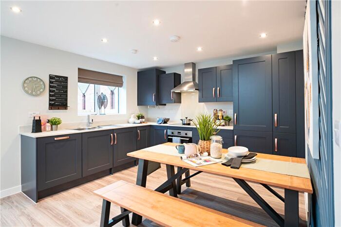 3 Bedroom Detached House For Sale In Morton Way, Thornbury, BS35