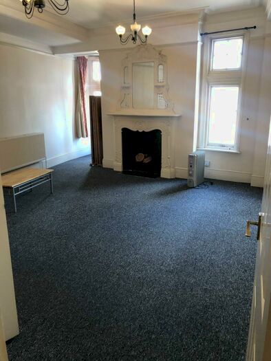 1 Bedroom Flat To Rent In Bedroom Flat &# The Salisbury Hotel, Harringay Green Lanes, N4