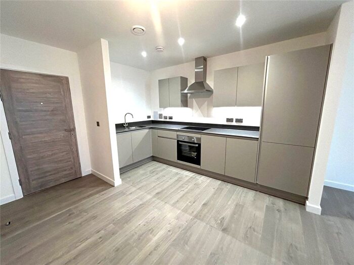 1 Bedroom Flat For Sale In Buckingham Road, Bletchley, Milton Keynes, Buckinghamshire, MK3