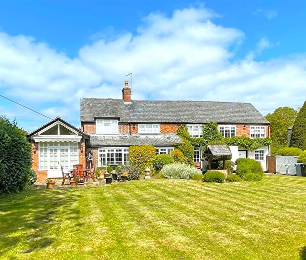 4 Bedroom Detached House For Sale In Ivy Cottage, Mill Lane, Tallington, Stamford, PE9