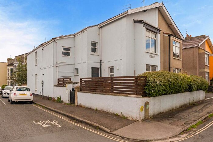 1 Bedroom Apartment For Sale In Stackpool Road, Southville, Bristol, BS3