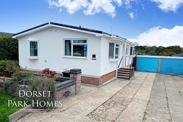 2 Bedroom Park Home For Sale In Westwoods Park, Bashley Cross Road, New Milton, Hampshire, BH25