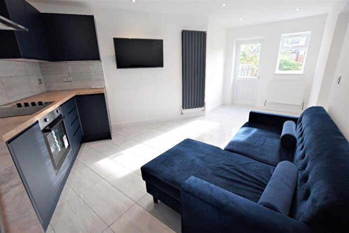 4 Bedroom Terraced House To Rent In Montfort Close, Canterbury, CT2