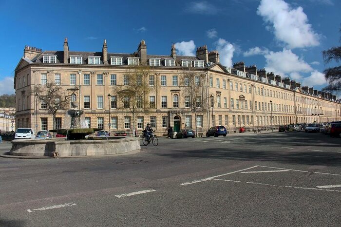 1 Bedroom Flat To Rent In Connaught Mansions, BA2