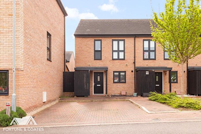 3 Bedroom End Terrace House For Sale In Iceni Square, Harlow, CM18