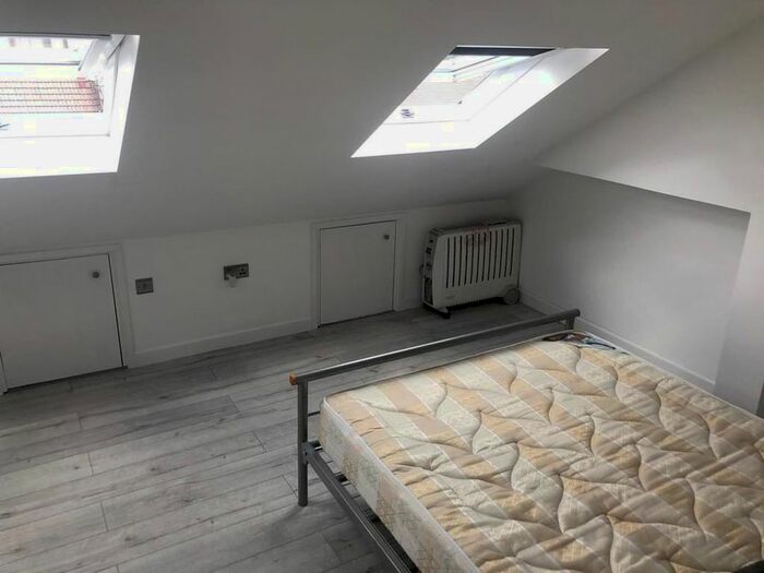 1 Bedroom Flat To Rent In Claremont Road, Walthamstow E17