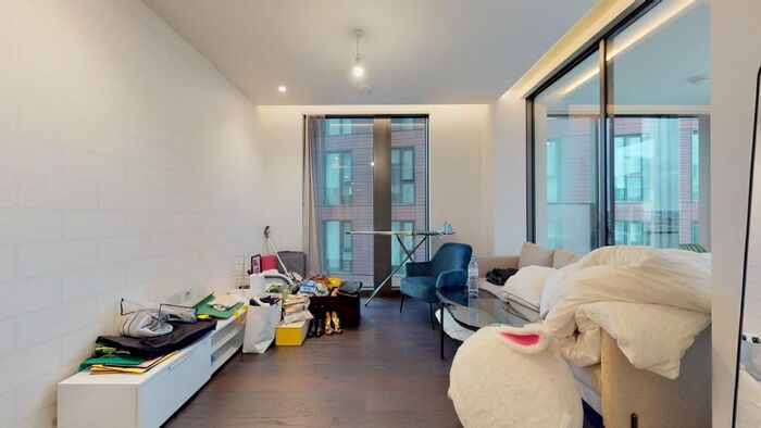 2 Bedroom Flat To Rent In Bondway, London, SW8