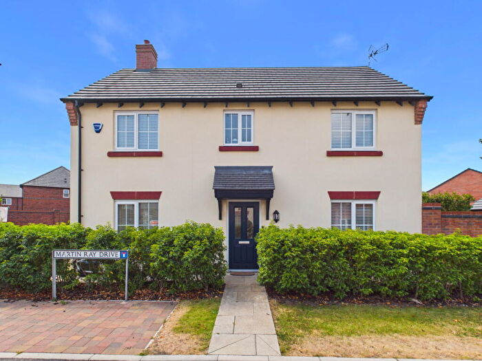 3 Bedroom Detached House For Sale In Martin Ray Drive, Shavington, Cheshire, CW2