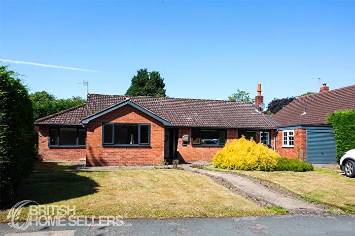 3 Bedroom Bungalow For Sale In Back Lane, Newton On Ouse, York, North Yorkshire, YO30