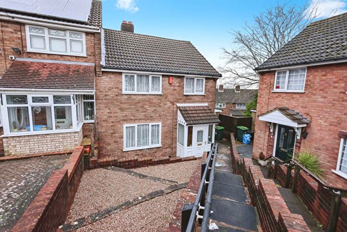 3 Bedroom End Terrace House For Sale In Hawfield Close, Tividale, Oldbury, B69