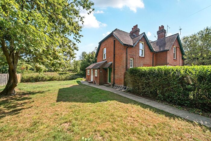 3 Bedroom Semi-Detached House To Rent In Old Woking Road, Woking, GU22